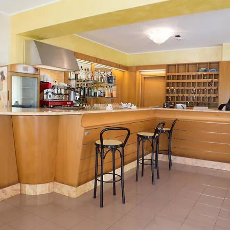 Hotel Parthenius *