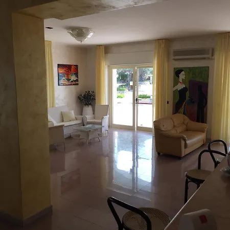 Parthenius Hotel *